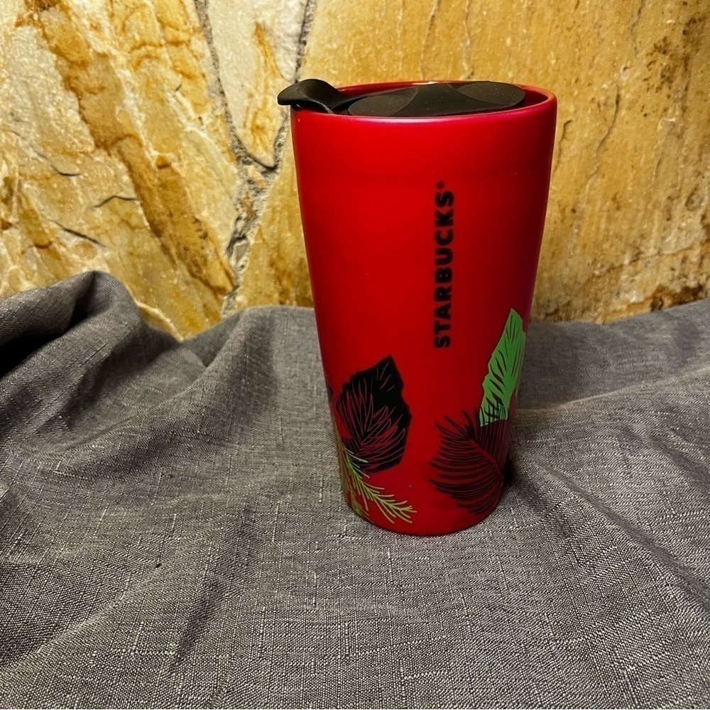 Christmas STARBUCKS holiday pointsettia 12 oz travel mug.in rich red - Picture 13 of 14